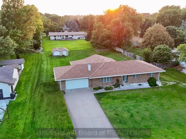 3548 Graham Ave, Grand Island, NE 68803