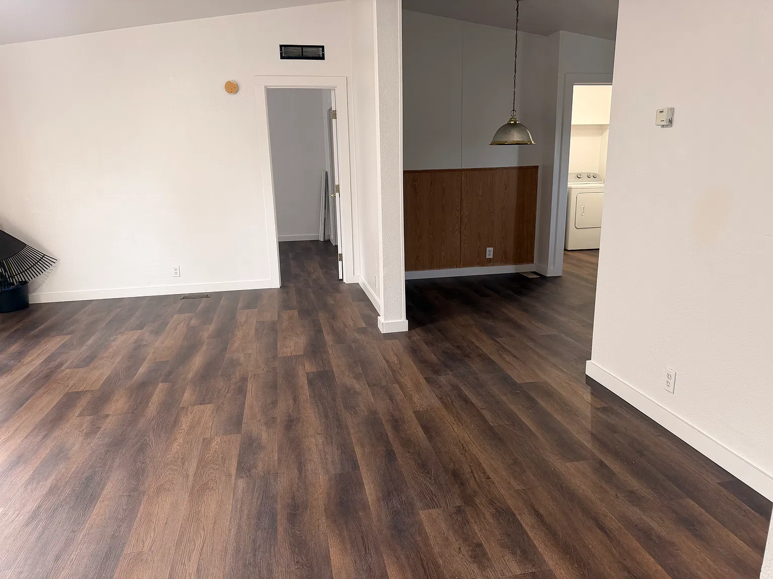 3 bed, 1350 sqft, $1,950 — Photo 2
