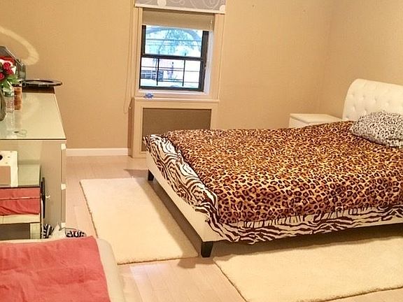 5th image of 14039 34th Ave APT 2M