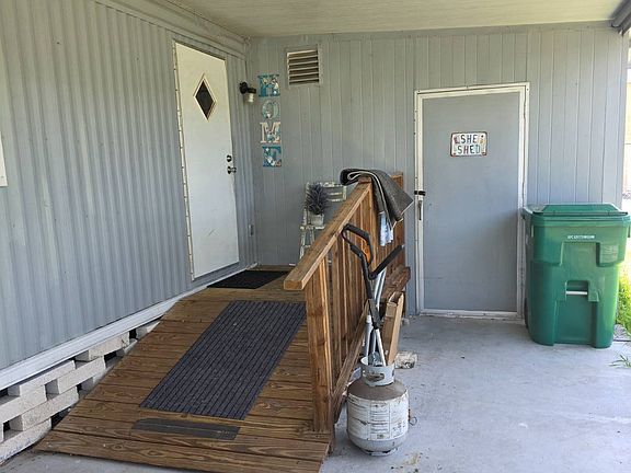4th image of 20451 Powell Rd #39