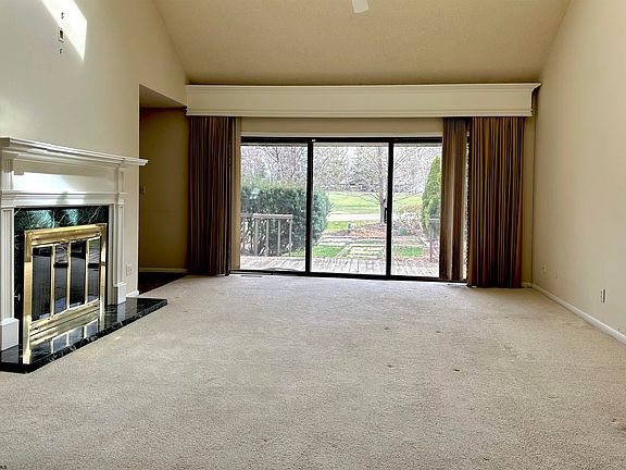 2nd image of 203 Lakeview Dr