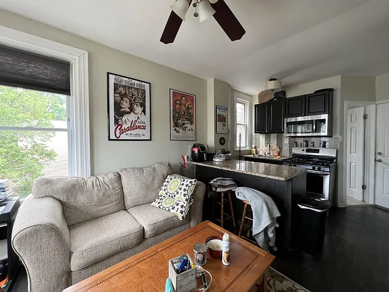 1925 N Albany Ave #3R — Photo 9