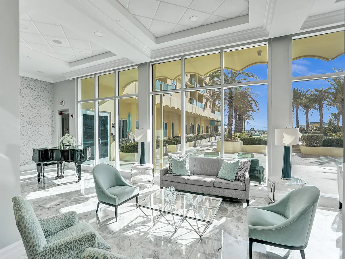 Building Photo - 2501 S Ocean Dr #338