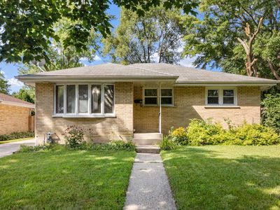 312 N Shaddle Ave, Mundelein, IL, 60060