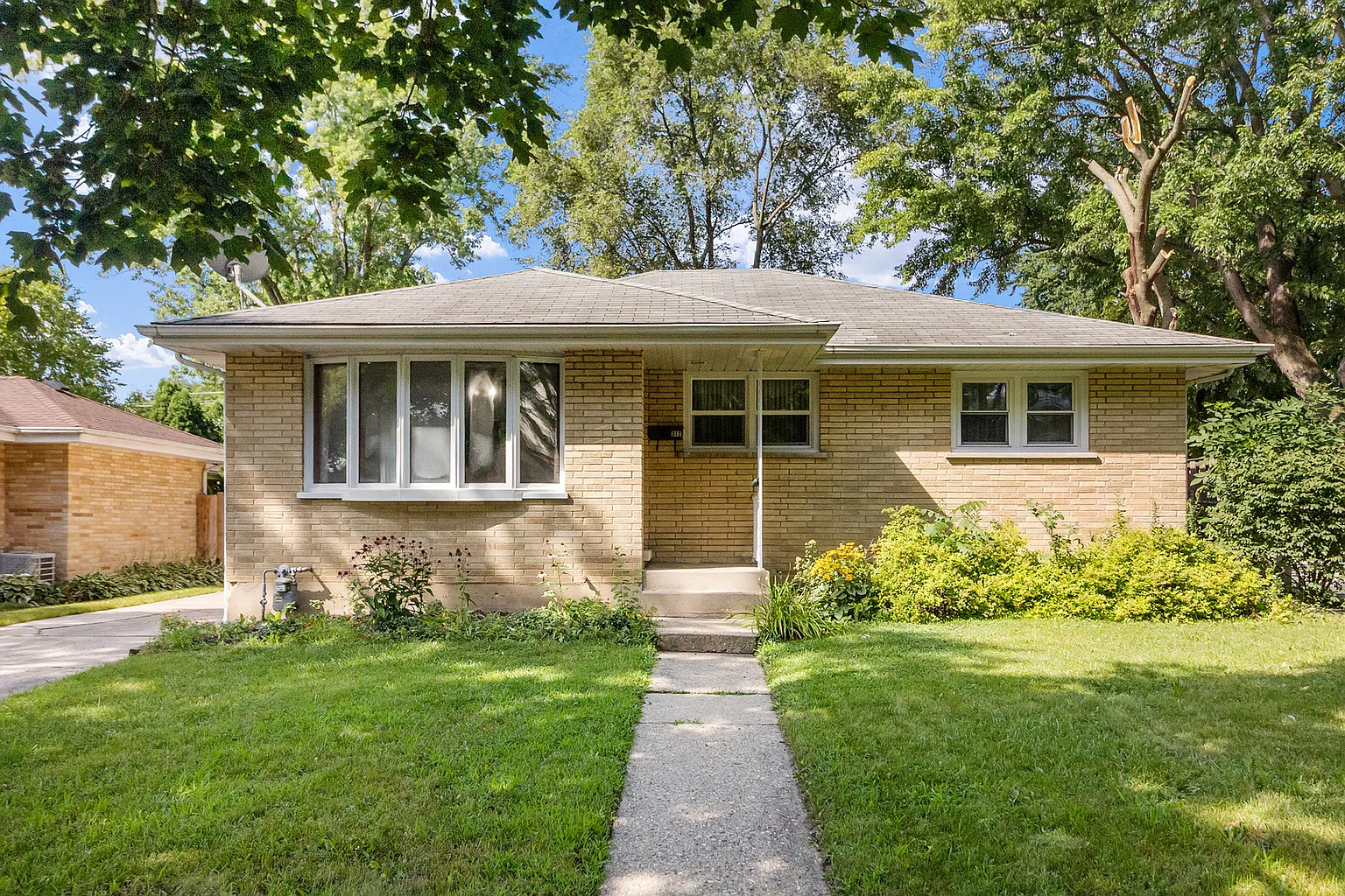 312 N Shaddle Ave photo 1
