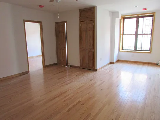 Rented by Compass | media 14