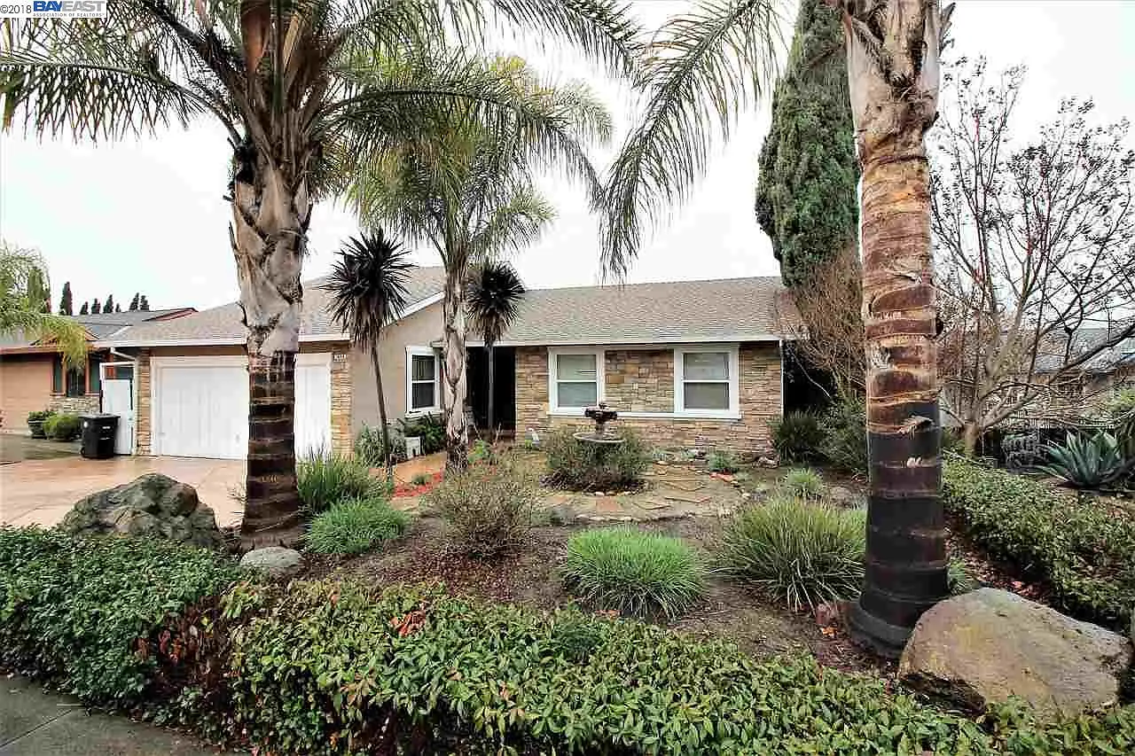 7444 Stagecoach Rd photo 1