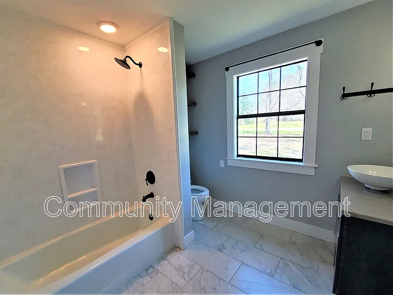 11362 Cloverleaf Dr — Photo 13
