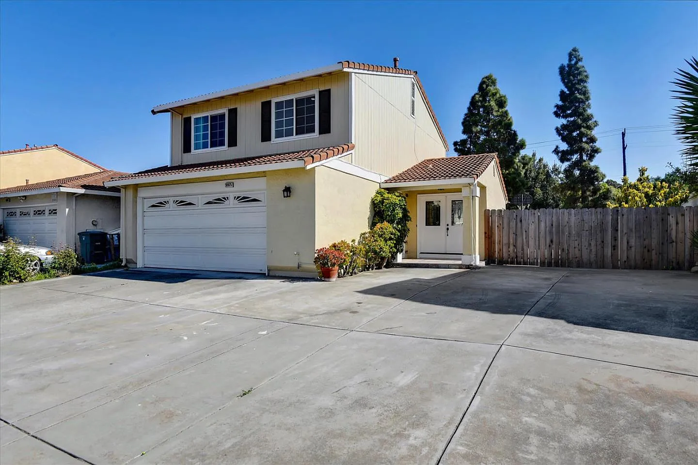30975 Periwinkle Dr photo 1