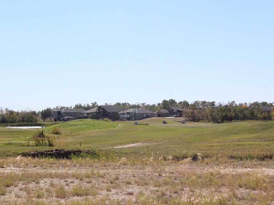 1st image of 13 Whitetail Cres