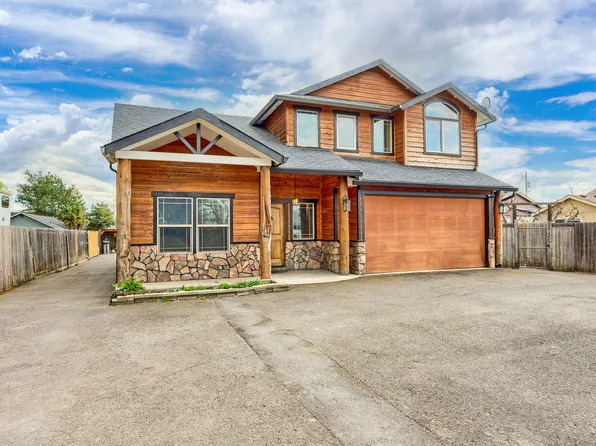 2998 Avenue A, White City, OR 97503