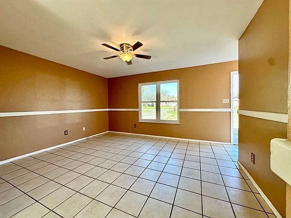 5th image of 2054 Little River Ln