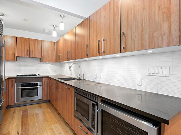 5th image of 125 W 22nd St APT 5A