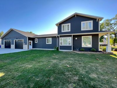 107 W 4th Ave, Bryant, SD, 57221