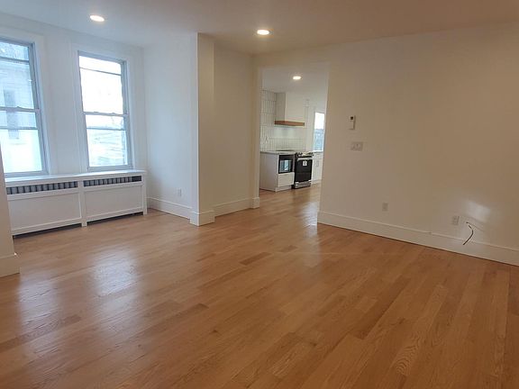 4th image of 86 S Highland Ave #4