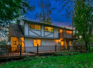 15011 Old Manor Way, Lynnwood, WA 98087