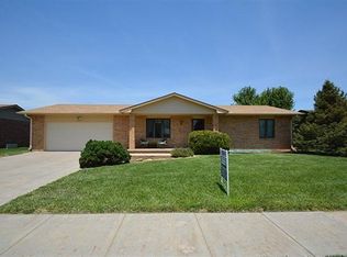 1623 E Pioneer Rd, Garden City, KS 67846