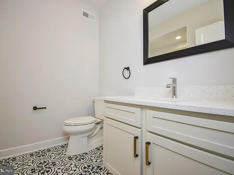 8276 Safarian Way — Photo 23