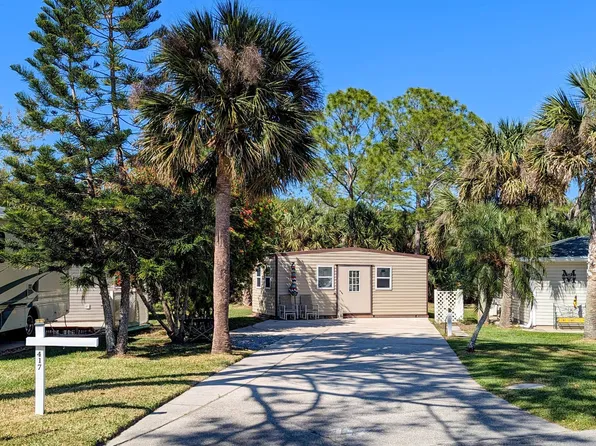 417 Oak Cove Rd, Titusville, FL 32780