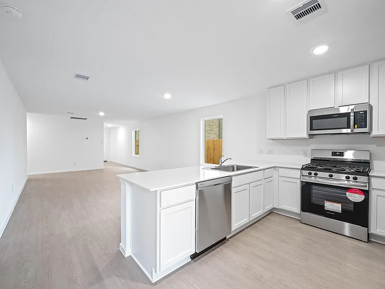 26811 Vanilla Pearls Ln — Photo 7