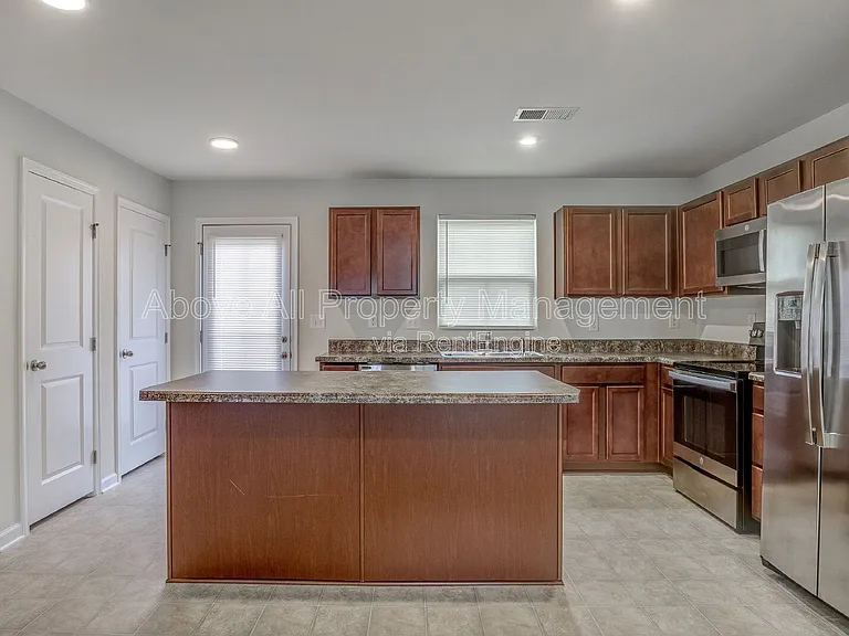 1026 Bent Willow Dr — Photo 12