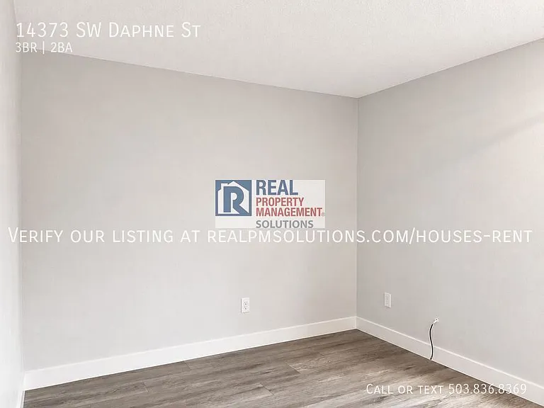14373 SW Daphne St — Photo 48