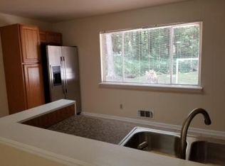 536 Santa Barbara Dr, Forest Park, GA 30297
