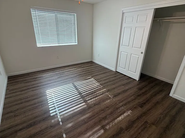 2450 W Park Dr — Photo 6