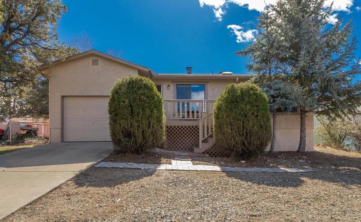 4583 E Gloria Drive — Photo 1