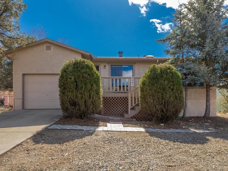 4583 E Gloria Dr