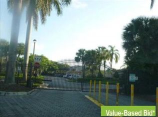 1884 Discovery Way, Deerfield Beach, FL 33442