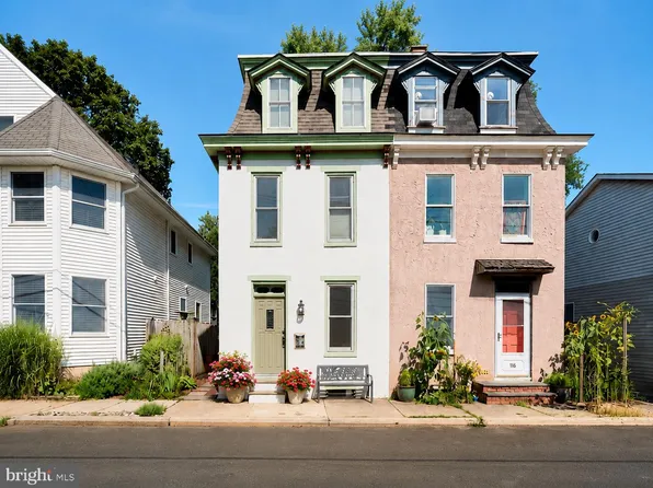 118 Clinton St, Lambertville, NJ 08530
