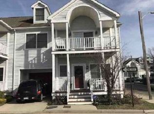 1 Barkentine Ct, Atlantic City, NJ 08401