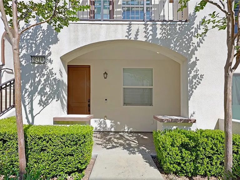 9210 Joshua Way — Photo 2