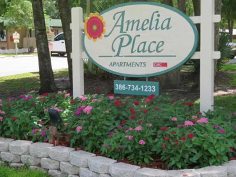 Amelia Place Apartments — Photo 2