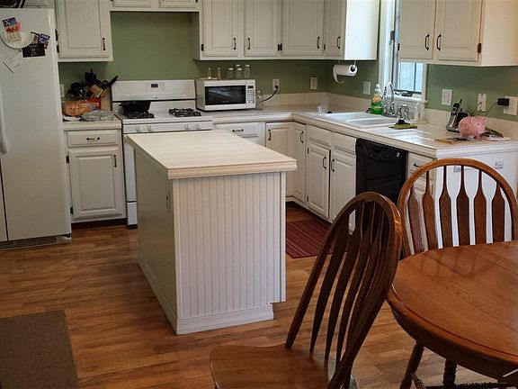 5th image of 7811 Acorn Ct