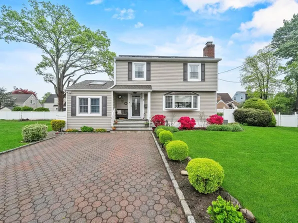 10 Sage Place, Eastchester, NY 10709
