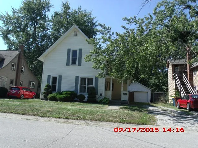 247 S Center St photo 1