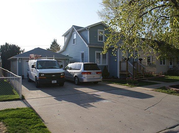 2nd image of 7749 Lawler Ave