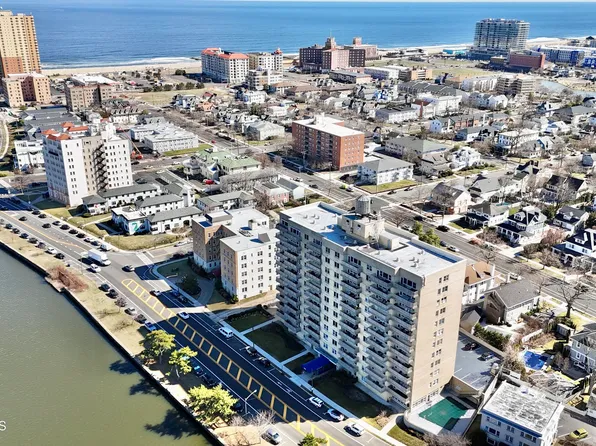 510 Deal Lake Drive #1B, Asbury Park, NJ 07712