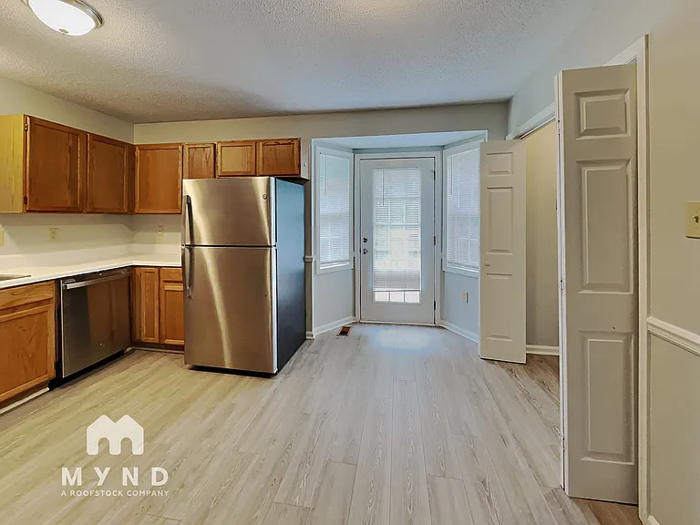 112 Mary Michael Ln — Photo 5