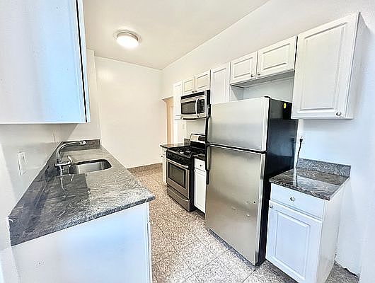 1st image of 100 Lefferts Ave APT 1A