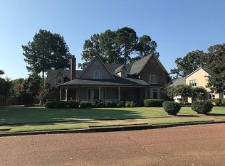 1269 W Lake Pointe Dr, Collierville, TN 38017