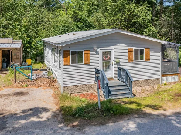 12 Circle Road, Ossipee, NH 03814