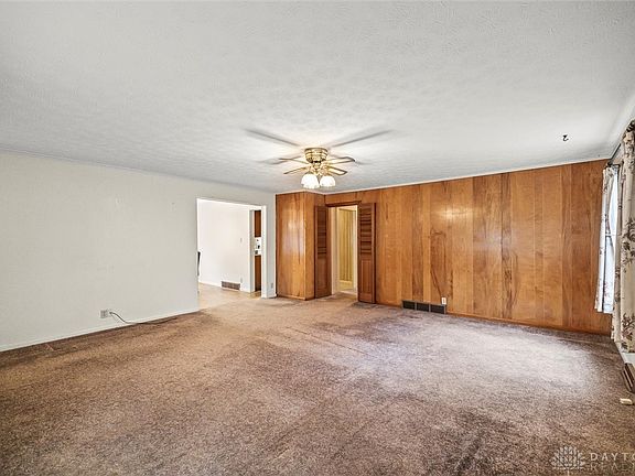 5th image of 846 Spruce Ave