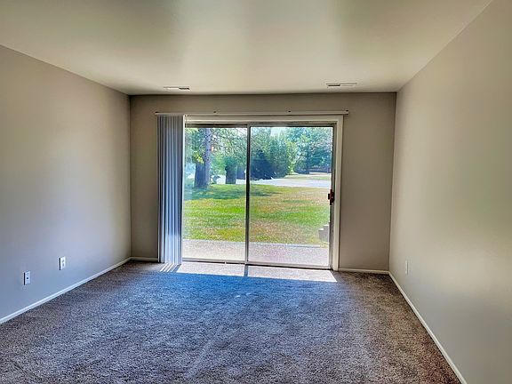 5th image of 915 Heritage Ct #905