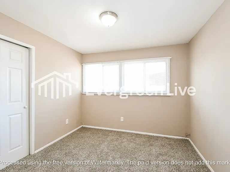 2480 Allen Dr — Photo 13