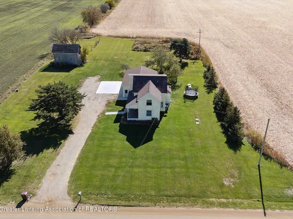 6721 W Townsend Rd, St Johns, MI 48879