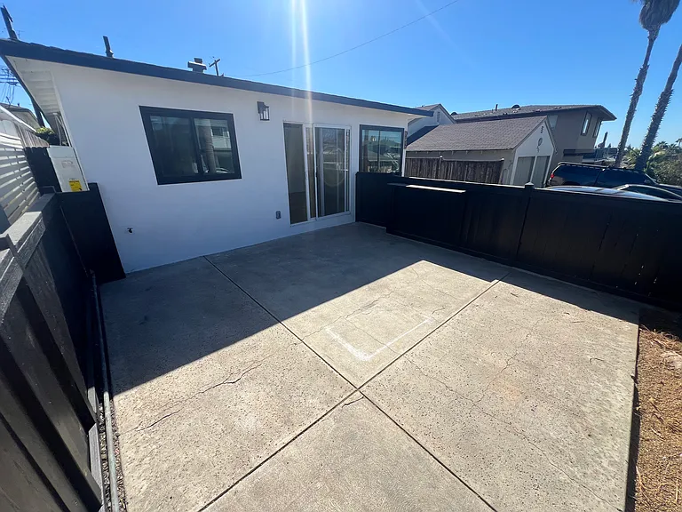 225 Avenida Serra #A — Photo 18