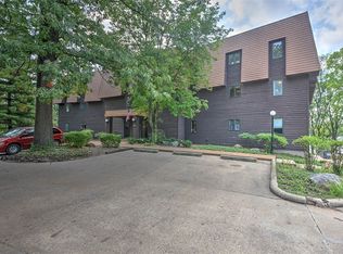 899 E Lake Shore Dr, Decatur, IL 62521